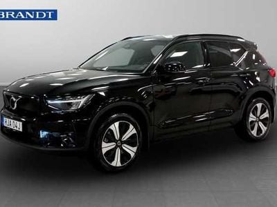 Svart Begagnad 2023 Volvo XC40 Plus SUV | 344 900 kr (Superpris)