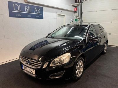 Svart Begagnad 2011 Volvo V60 Momentum Kombi | 107 900 kr (Marknadspris)
