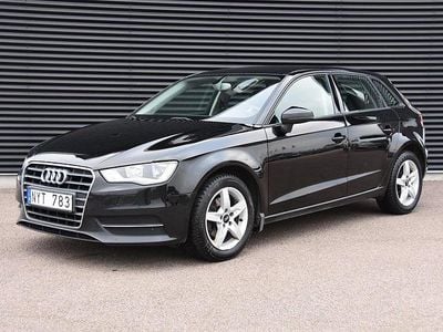 Svart Begagnad 2013 Audi A3 Sportback Attraction Halvkombi | 79 900 kr (Marknadspris)