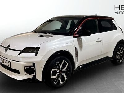 Grön Ny 2025 Renault R5 Evolution Halvkombi | 349 900 kr
