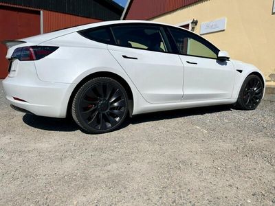 begagnad Tesla Model 3 Performance