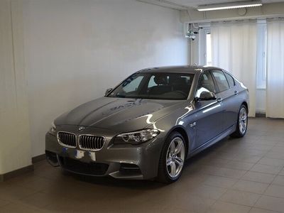 begagnad BMW 520 D xDrive SEDAN AUTOMAT M-SPORT NAVI LÄDER DRAG 190hk