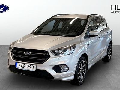 Grå Begagnad 2017 Ford Kuga ST-Line SUV | 194 900 kr (Lite dyr)