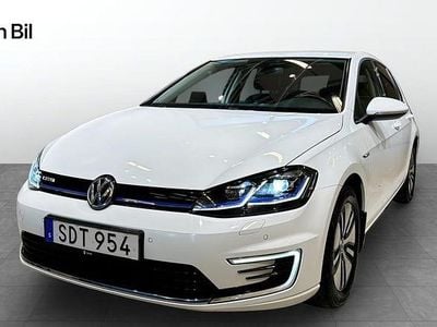 Begagnad VW e-Golf 100 kW (136 HK) 2018 Vit Halvkombi