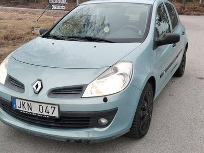 begagnad Renault Clio R.S. 5-dörra Halvkombi 1.6 Euro 4