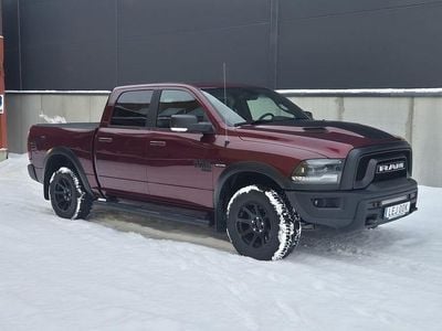 Röd Begagnad 2022 RAM 1500 Pickup | 599 000 kr