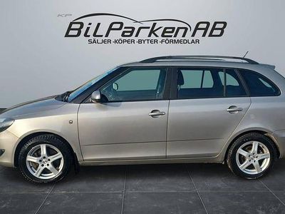 Begagnad Skoda Fabia Ambiente 105 HK (77 kW) 2014 Ljusbrun Kombi
