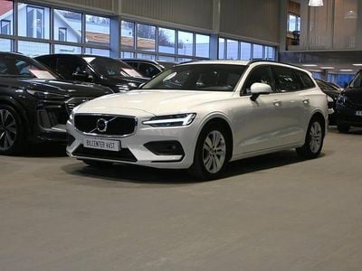 Vit Begagnad 2020 Volvo V60 Momentum Kombi | 229 000 kr (Marknadspris)