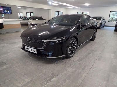 Svart (jet black metallic) Ny 2025 Mazda 6e Takumi-Line Sedan | 481 300 kr