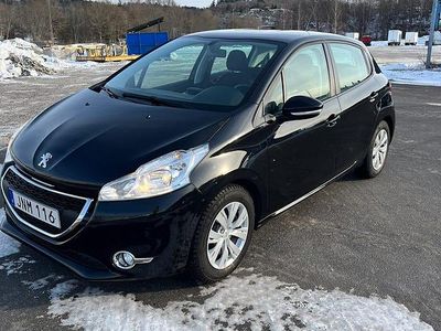 Begagnad Peugeot 208 82 HK (60 kW) 2014 Halvkombi