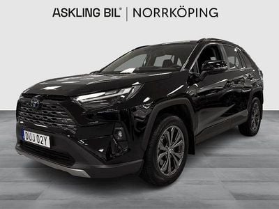 Svart Begagnad 2024 Toyota RAV4 Hybrid Executive SUV | 439 000 kr (Bra pris)