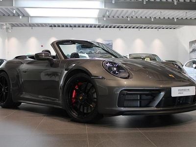 Begagnad Porsche 911 Carrera 4 GTS 2024 Flerfärgad Cab