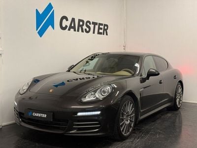 Porsche Panamera 4