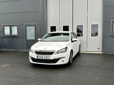 Begagnad Peugeot 308 Active 120 HK (88 kW) 2017 Vit Halvkombi