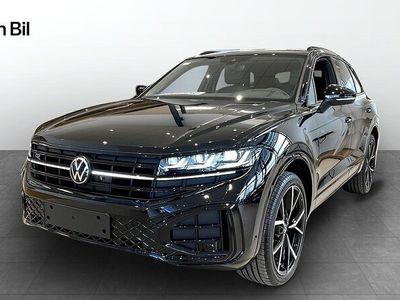 begagnad VW Touareg R-Line V6 3.0 TDI 4MOTION 2024, SUV