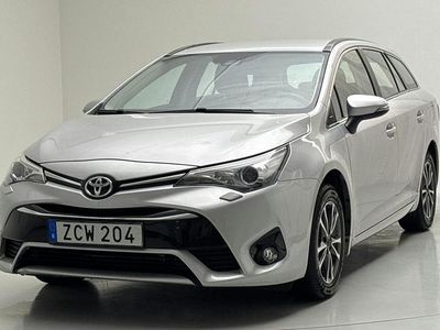 Begagnad Toyota Avensis Active 147 HK (108 kW) 2018 Silver Kombi