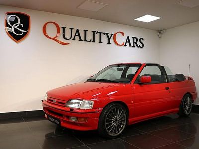 Begagnad Ford Escort Cabriolet 105 HK (77 kW) 1991 Röd Cab