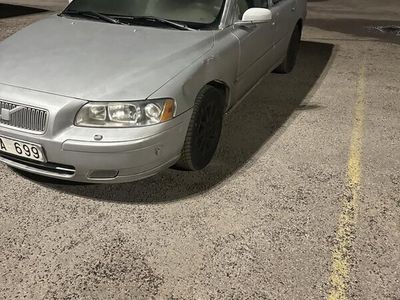 begagnad Volvo V70 2.4 Kinetic Euro 4