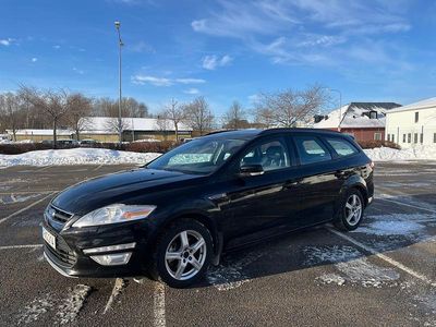 Begagnad Ford Mondeo Sport 160 HK (117 kW) 2013 Svart metallic Kombi