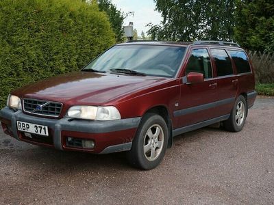 begagnad Volvo XC70 2.5T AWD 193hk Cross Country