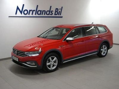 Tornado red Begagnad 2024 VW Passat Alltrack Kombi | 384 900 kr (Marknadspris)