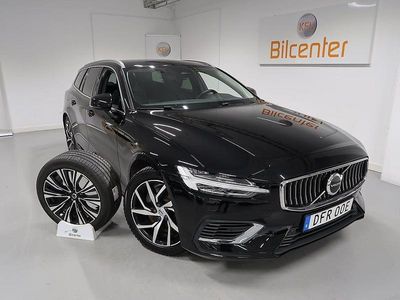 Svart Begagnad 2022 Volvo V60 Kombi | 359 900 kr (Marknadspris)