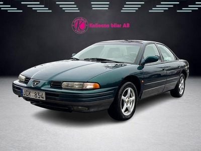 Begagnad Chrysler Vision 211 HK (155 kW) 1994 Grön Sedan