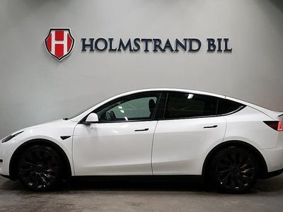 Vit Begagnad 2023 Tesla Model Y Performance SUV | 469 900 kr (Lite dyr)