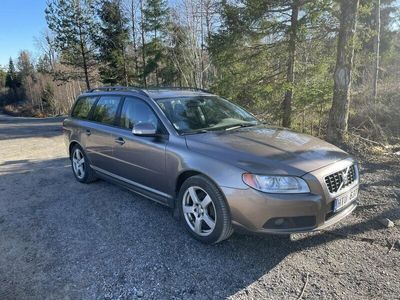 begagnad Volvo V70 2.5T Flexifuel Momentum Euro 4