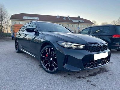 begagnad BMW M340 M340 i xDrive Touring M Sport Pro Pano Moms bil