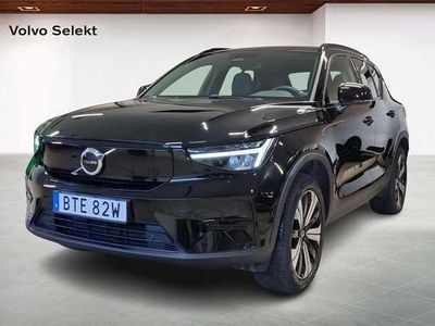 Svart Begagnad 2023 Volvo XC40 Core SUV | 299 000 kr (Superpris)