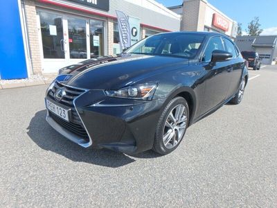 Lexus IS300h