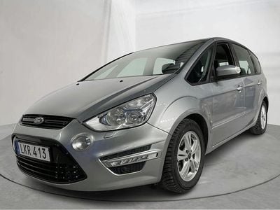 Grå Begagnad 2015 Ford S-MAX S Minibuss | 109 000 kr (Marknadspris)