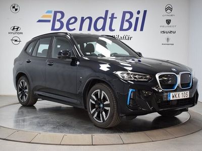 begagnad BMW iX3 Charged / Nav / Panorama / DAP / El-stol minne