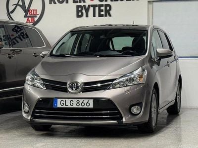 Brun Begagnad 2014 Toyota Verso Multidrive S Minibuss | 144 900 kr (Marknadspris)