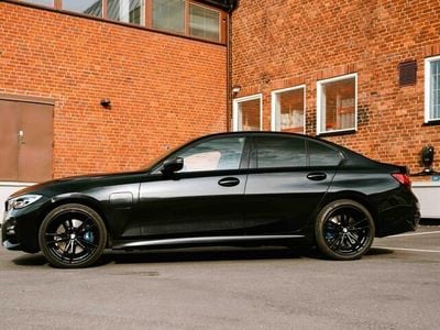 BMW 330e
