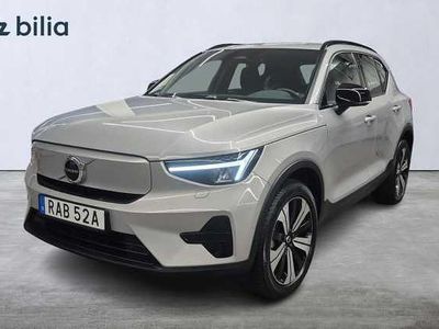 Svart Begagnad 2022 Volvo XC40 Core SUV | 344 900 kr