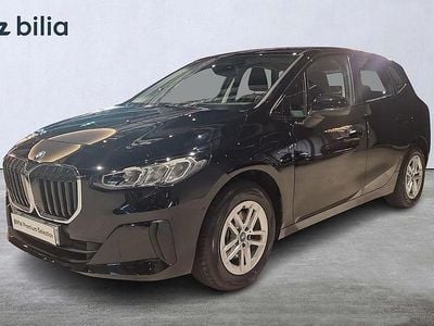 Begagnad BMW 225 Active Tourer Shadowline 245 HK (180 kW) 2025 Svart Minibuss