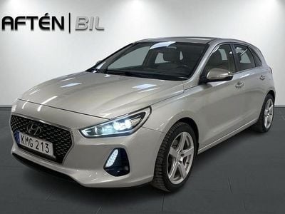 Begagnad Hyundai i30 Comfort 140 HK (102 kW) 2017 Silver Halvkombi