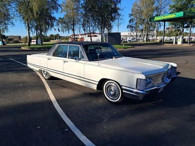 Begagnad 1968 Chrysler Imperial Le Baron Sedan | 150 000 kr