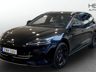 Ny BYD Seal Comfort 98 HK (72 kW) 2025 Svart Halvkombi