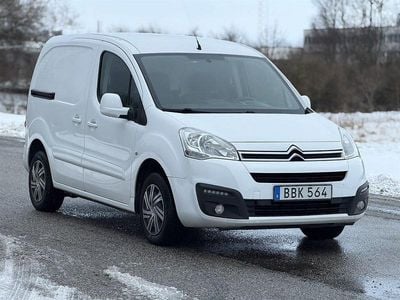 Vit Begagnad 2017 Citroën Berlingo Minibuss | 74 900 kr