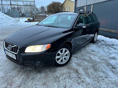 begagnad Volvo V70 T4 Momentum Euro 5