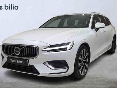 Vit Begagnad 2023 Volvo V60 Kombi | 359 000 kr (Bra pris)