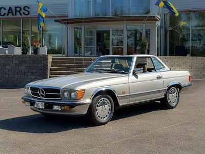 Smoke silver metallic (702o) Begagnad 1987 Mercedes 560 Cab | 395 000 kr