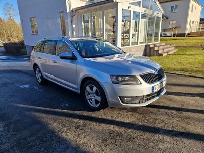 begagnad Skoda Octavia Kombi 2.0 TDI Businessline Euro 5