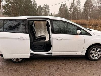 Begagnad Ford Grand C-Max 125 HK (91 kW) 2013 Minibuss