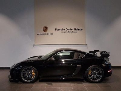 Svart Begagnad 2024 Porsche 718 Cayman GT4 Sportkupé | 2 299 000 kr