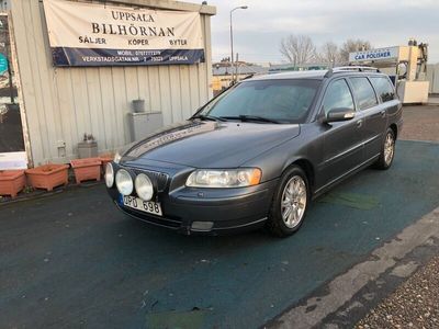 begagnad Volvo V70 2.4/auto/ Classic, Momentum Euro 4