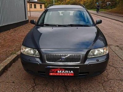 Begagnad Volvo V70 Business Edition 140 HK (102 kW) 2005 Grå Kombi